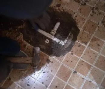 淮北卫生间漏水维修公司为您分享下卫生间渗水如何处理及注意事项