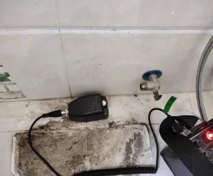 淮北屋顶漏水维修公司分享下卫生间漏水的危害及解决方法